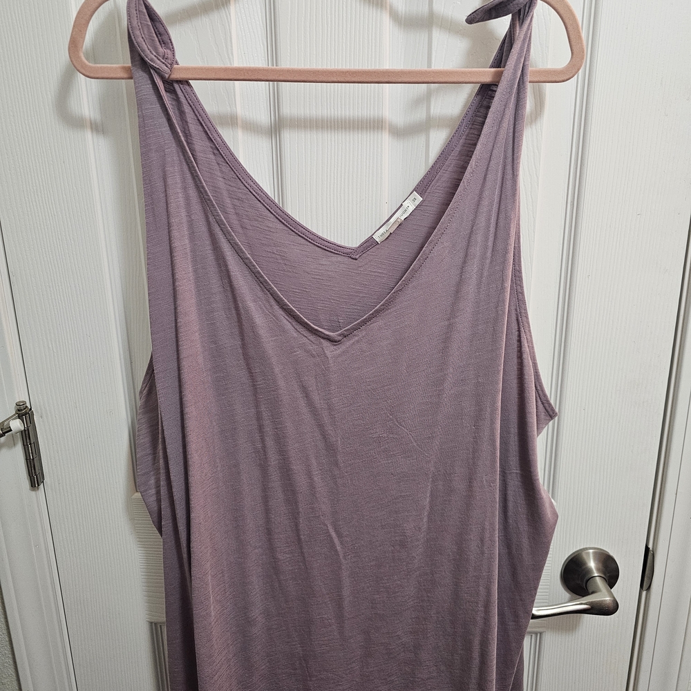 Women's Lavender Sleeveless Top